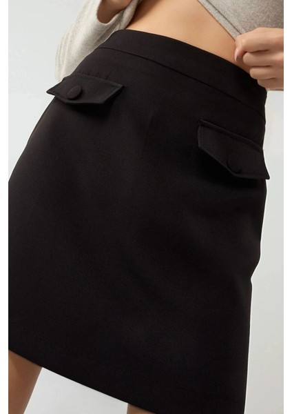 Kadın Pika Collection Cep Detaylı Mini Etek Siyah indirimleri