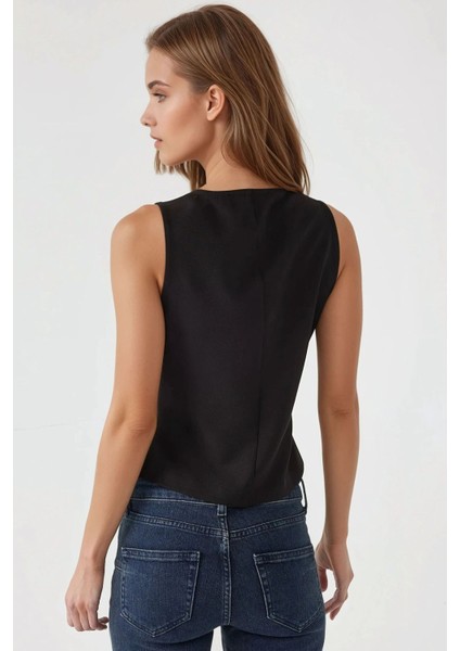 Kadın Dar Kesim Kare Yaka Yelek Black fırsatları