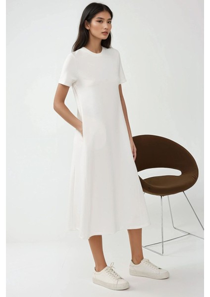 Kadın Yuvarlak Yaka Kısa Kollu Basic Midi Elbise Busem Collection Beyaz modelleri