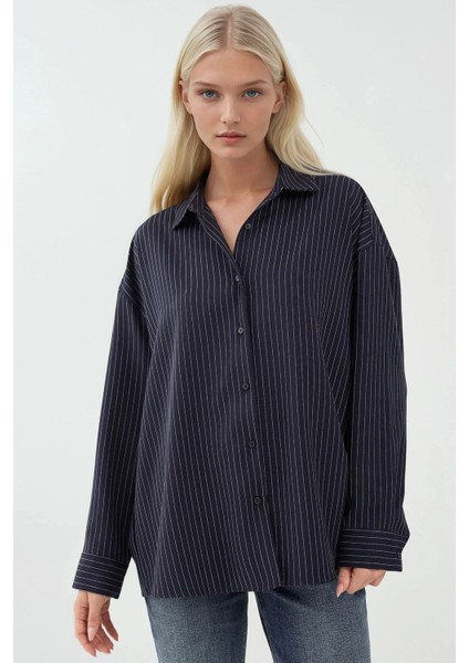 Kadın Oversize Çizgili Gömlek Lacivert modelleri