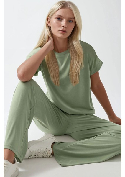 Kadın Soft Touch Modal Basic Tişört Green modelleri