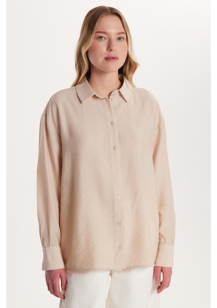 Kadın Regular Fit Uzun Kollu Sırt Bağlama Detaylı Taş Gömlek