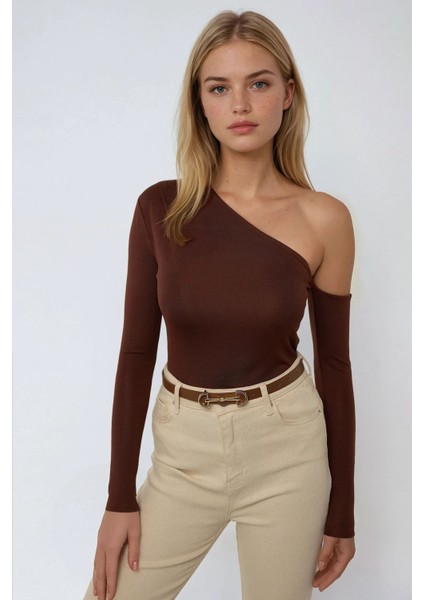 Kadın Drape Detaylı Asimetrik Yaka Esnek Body Kestane Kahvesi