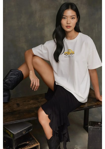 Kadın Kadın %100 Pamuk Bisiklet Yaka Oversize Beyaz Baskılı T-Shirt Limon Sarısı