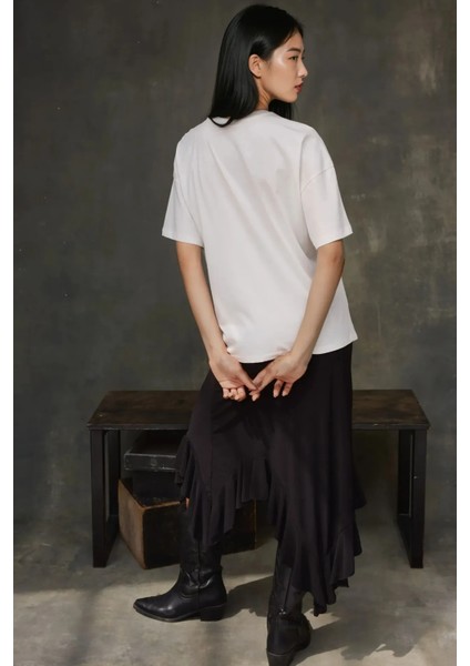 Kadın Kadın %100 Pamuk Bisiklet Yaka Oversize Beyaz Baskılı T-Shirt Limon Sarısı modelleri