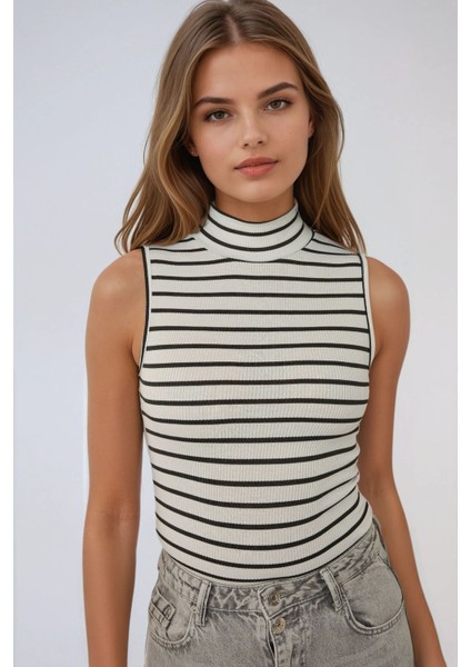 Kadın Slim Fit Dik Yaka Üst White