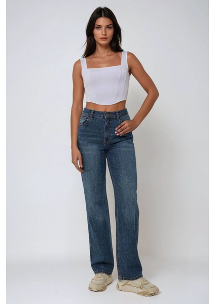 Kadın Kare Yaka Dikiş Detaylı Crop Örme Üst Beyaz fiyatları