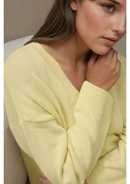 Kadın Kalın Örme V-Yaka Kazak Limon Sarısı fiyatları
