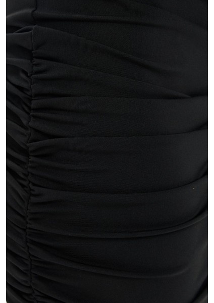 Kadın Kayık Yaka Vücuda Oturan Mini Elbise Siyah indirimleri