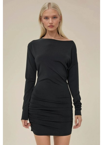 Kadın Kayık Yaka Vücuda Oturan Mini Elbise Siyah fiyatları