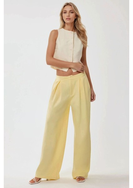 Kadın Önü Düğmeli Keten Görünümlü Yelek Natural modelleri