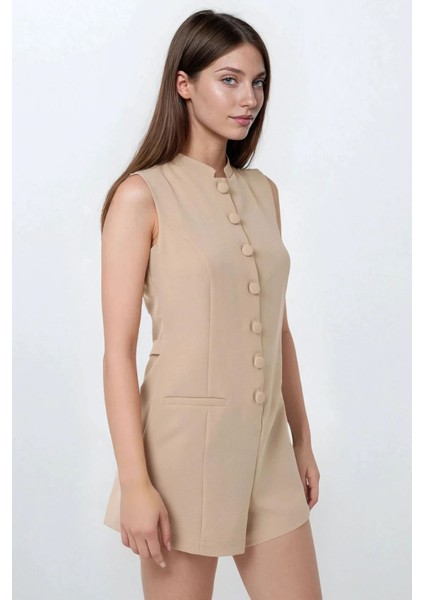 Kadın Düğme Detaylı Kısa Bisiklet Yaka Tulum Bej Doğal modelleri