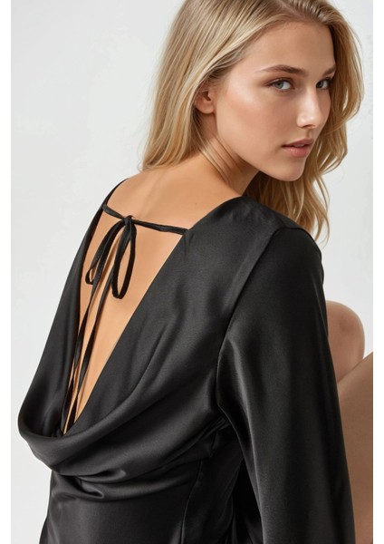 Kadın Sırt Detaylı Saten Mini Elbise Siyah