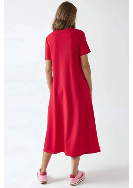 Kadın Yuvarlak Yaka Kısa Kollu Basic Midi Elbise Busem Collection Kırmızı modelleri