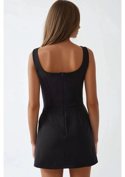 Kadın İçi Şortlu Cep Kapaklı Dar Mini Elbise Siyah modelleri