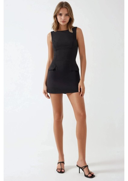Kadın İçi Şortlu Cep Kapaklı Dar Mini Elbise Siyah fırsatları
