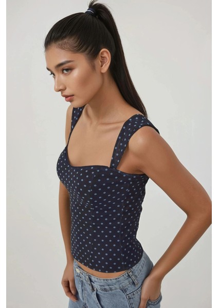 Kadın Kalp Yaka Arkası Gipeli Askılı Tül Bluz Lacivert fiyatları