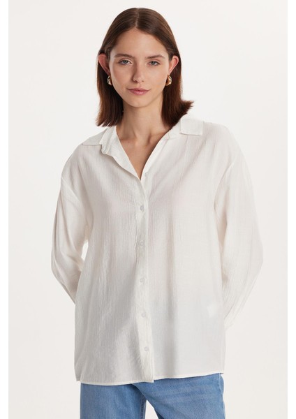 Kadın Regular Fit Uzun Kollu Sırt Bağlama Detaylı Ekru Gömlek fırsatları