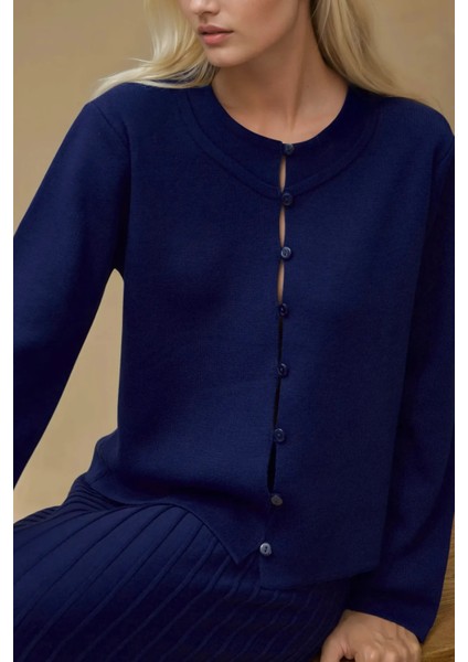 Kadın Düğmeli Hırka ve Kloş Etekli Triko Takım Lacivert indirimleri