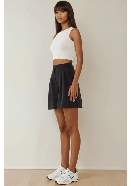 Kadın Pileliı Yüksek Bel Rahat Kesim Lyocell Şort Black fırsatları