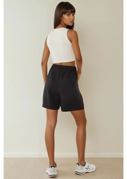 Kadın Pileliı Yüksek Bel Rahat Kesim Lyocell Şort Black indirimleri
