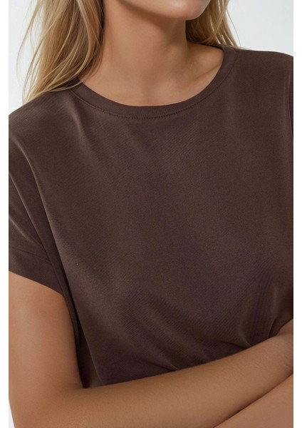 Kadın Soft Touch Modal Basic Tişört Brown modelleri