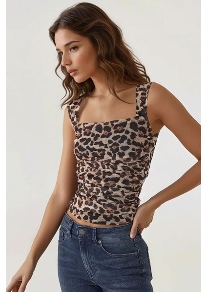 Kadın Leopar Desenli Kare Yaka Slim Fit Üst Brown fırsatları