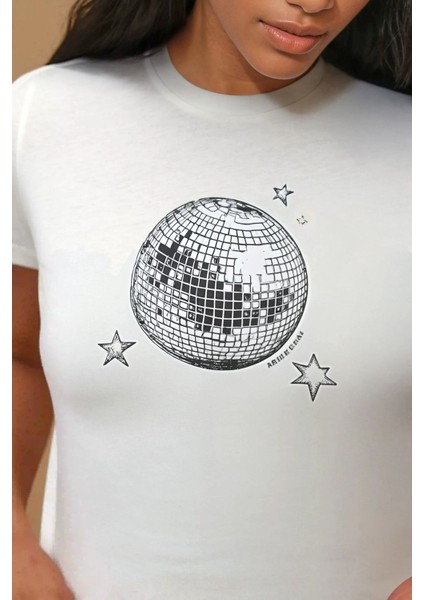 Kadın Baskı Detaylı Regular Fit Bisiklet Yakalı %100 Pamuklu Crop T-shirt Gümüş Gri indirimleri