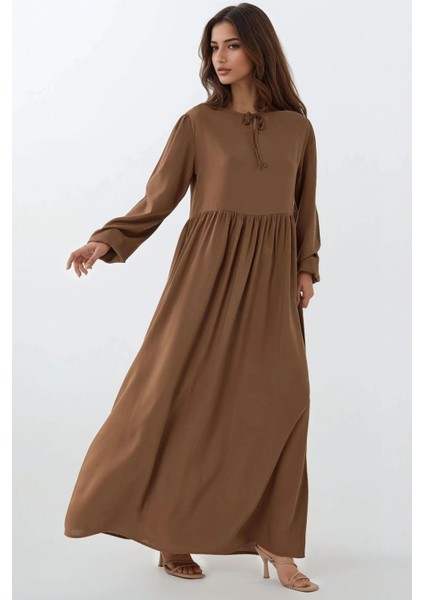 Kadın A-Form Fit ve Bisiklet Yaka Modest Dokulu Elbise Kahverengi modelleri