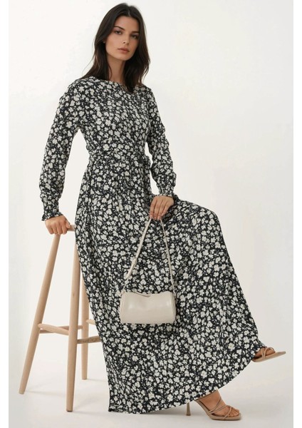 Kadın Çiçek Desenli Dokulu Kuşaklı Bisiklet Yaka Modest Elbise Black indirimleri
