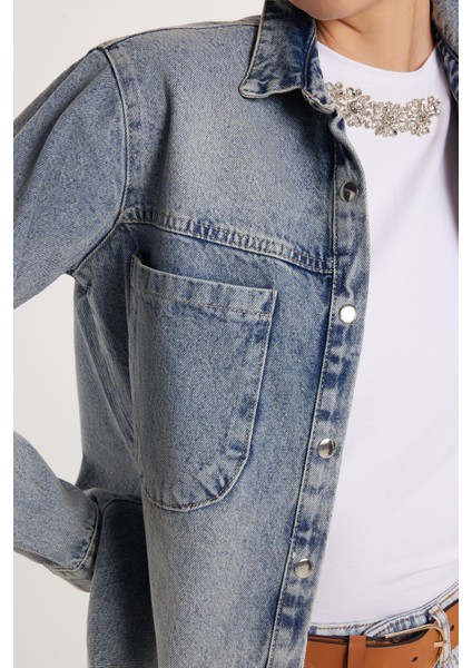 Kadın Relax Fit Rahat Kesim Çift Cepli Uzun Kollu Denim Gömlek fiyatları