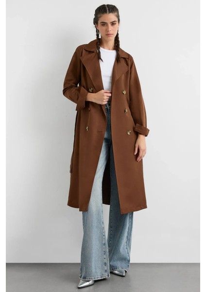 Kadın Kemerli Düğmeli Trençkot Mocha Kahvesi