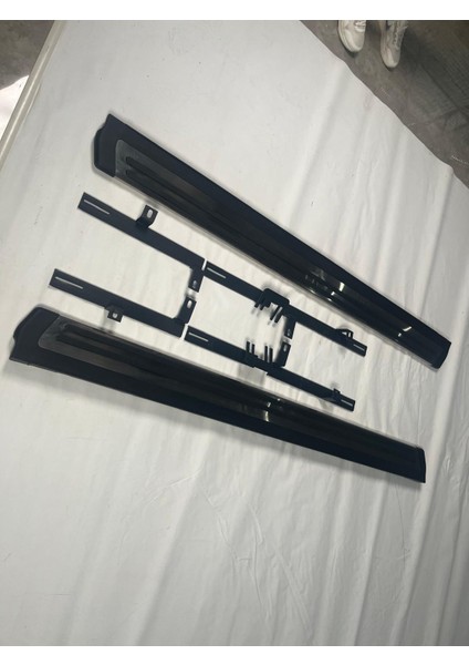 Volkswagen Tiguan Uyumlu Sabit Yan Basamak Seti 2019-2023 modelleri