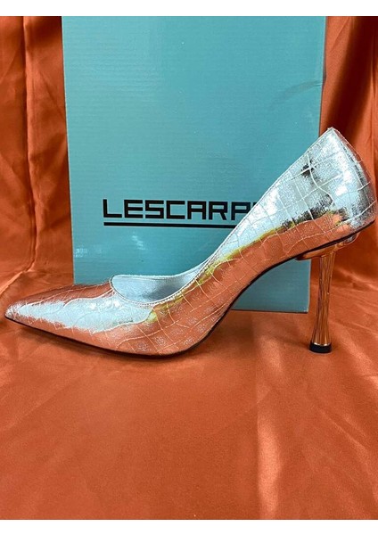 LES010 Gümüş Desenli Rugan Sivri Burun Kadın Topuklu Ayakkabı Stiletto