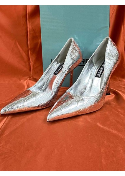 LES010 Gümüş Desenli Rugan Sivri Burun Kadın Topuklu Ayakkabı Stiletto fırsatları