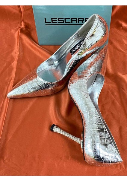 LES010 Gümüş Desenli Rugan Sivri Burun Kadın Topuklu Ayakkabı Stiletto indirimleri