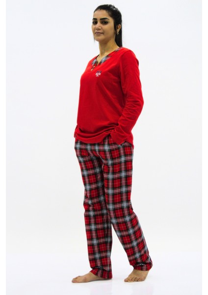 Düz Kombinli Ekose Pijama Takımı fiyatları