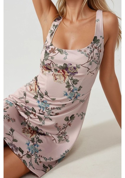 Kadın Kare Yaka ve Çiçekli Desenli Bodycon Mini Elbise Allık Pembe