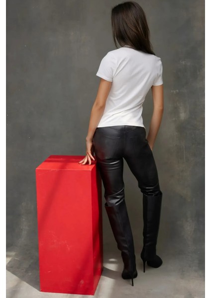 Kadın Kadın Bisiklet Yaka Kısa Kollu Önü Baskılı Pamuklu T-Shirt Kırmızı