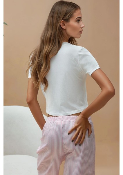 Kadın Baskı Detaylı Regular Fit Bisiklet Yakalı %100 Pamuklu Crop T-shirt Çok Renkli fırsatları