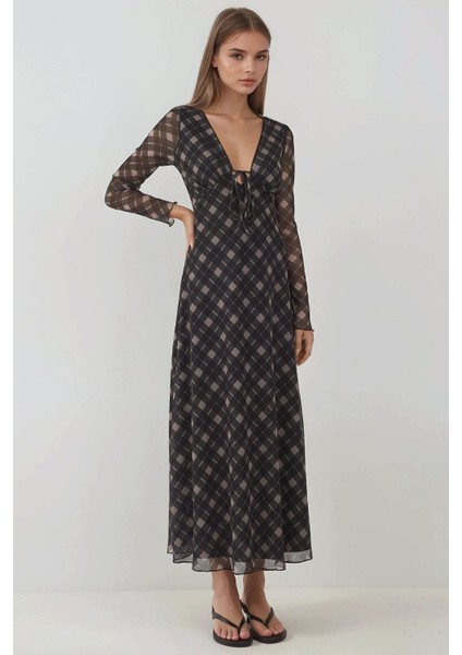 Kadın Derin V yaka Şerit Detaylı Önü Bağlamalı Ekose Desenli Tül Midi Elbise Multicolor
