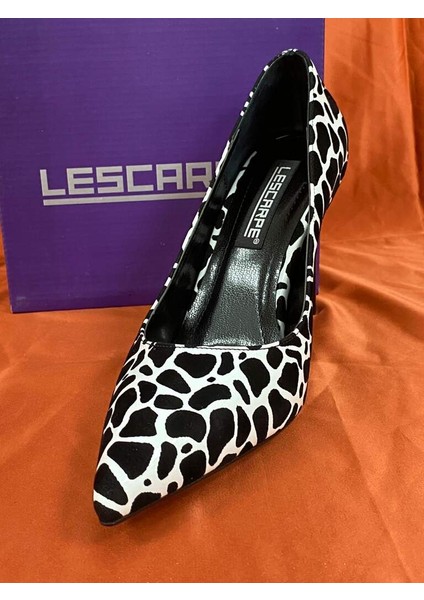 LES08 Siyah Beyaz Leopar Desenli Stiletto Sivri Burun Ince Topuk Şık ve Rahat Kadın Ayakkabı Özel Tasarım modelleri