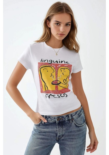 Kadın Dar Kesim Desenli Yuvarlak Yaka T-Shirt Çok Renkli