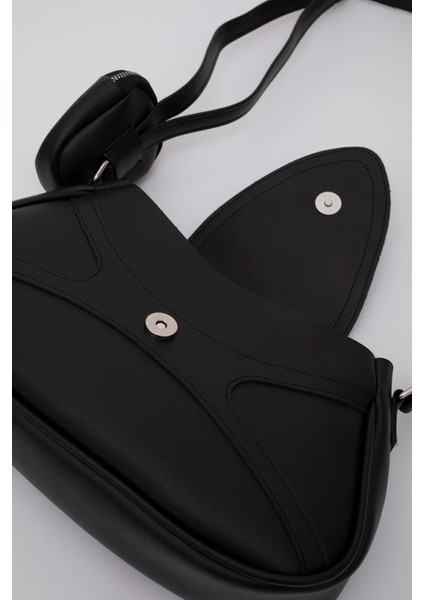 SHK96 Üçgen Kapaklı Cüzdanlı Çanta indirimleri