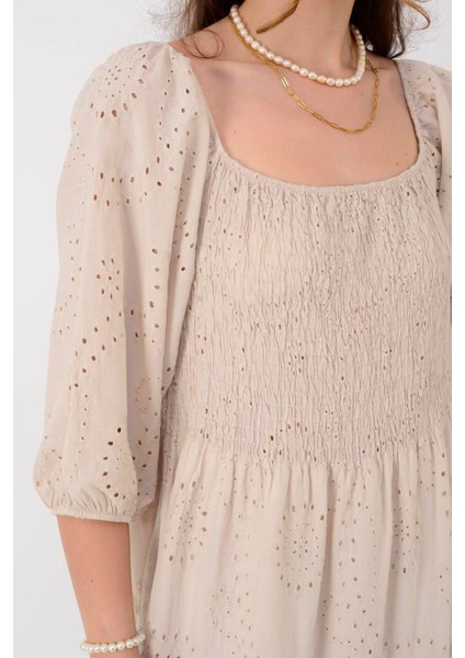 Madonna Yaka Fistolu Elbise