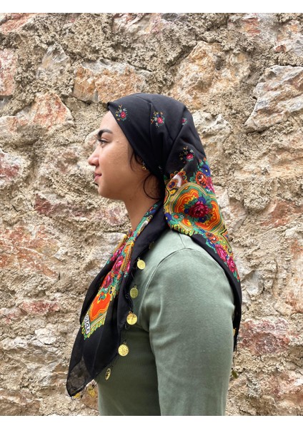 Mardin Yazması Çiçek Desenli Pullu Başörtüsü – 100X100 cm fiyatları