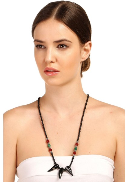 Siyah Diş Figür Boncuk Kolye