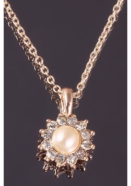 Zirkon ve Inci Çiçek Taşlı kolye modelleri