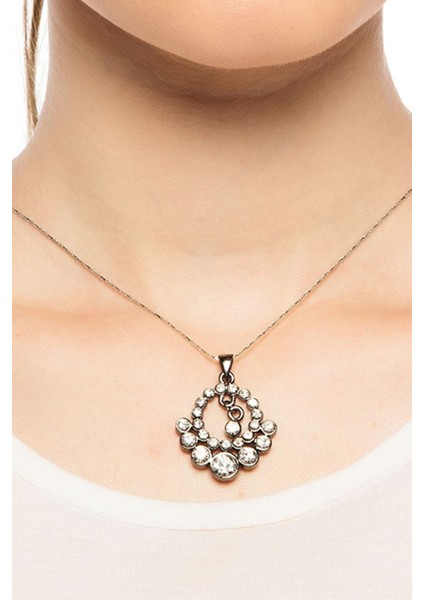 Parlak Taşlı Zarif Modern Motif Kolye fiyatları