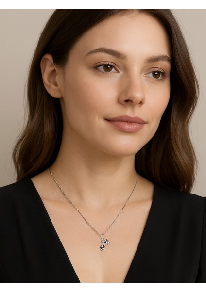 Sonsuzluk Pırlanta Model Safir Taşlı Kelebek Kadın Gümüş Kolye modelleri